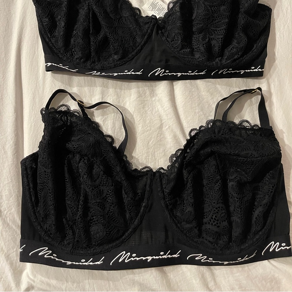2 38G Black Bra